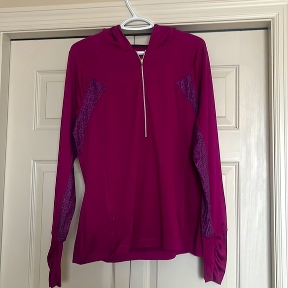 Activewear Hooded Shirt - Picture 1 of 4